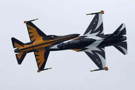Spectacular pictures of Singapore Airshow