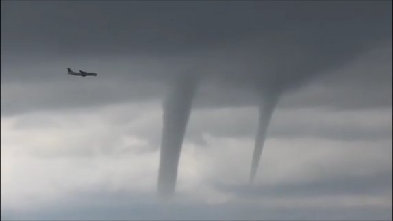 plane dodges tornadoes1 1 3 2 2 | Crewdaily