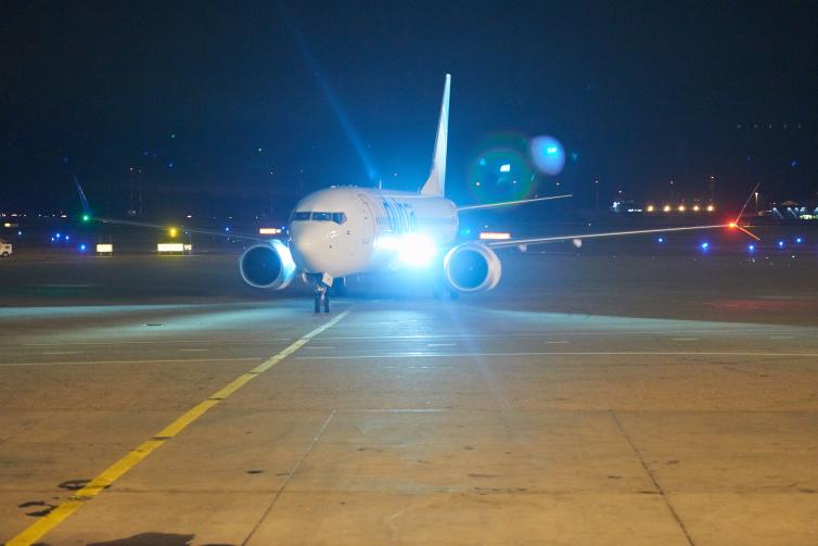 Flydubai took its first flight from Helsinki Airport under foggy weather