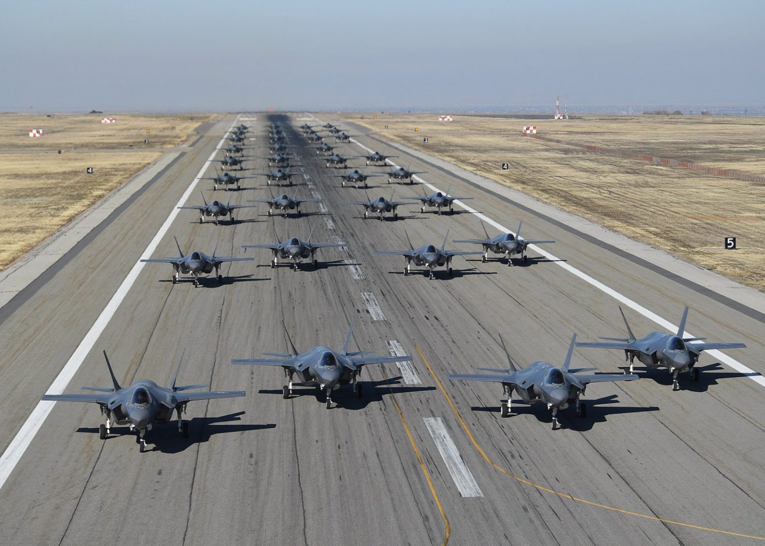 Largest F-35 Formation Ever; this what happened after the “Elephant Walk” of 35 F-35s that made the news a couple of days ago 388th and 419th Fighter Wing | Crewdaily