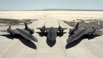 Fascinating Facts about the SR-71 Blackbird, the Fastest Plane on Earth