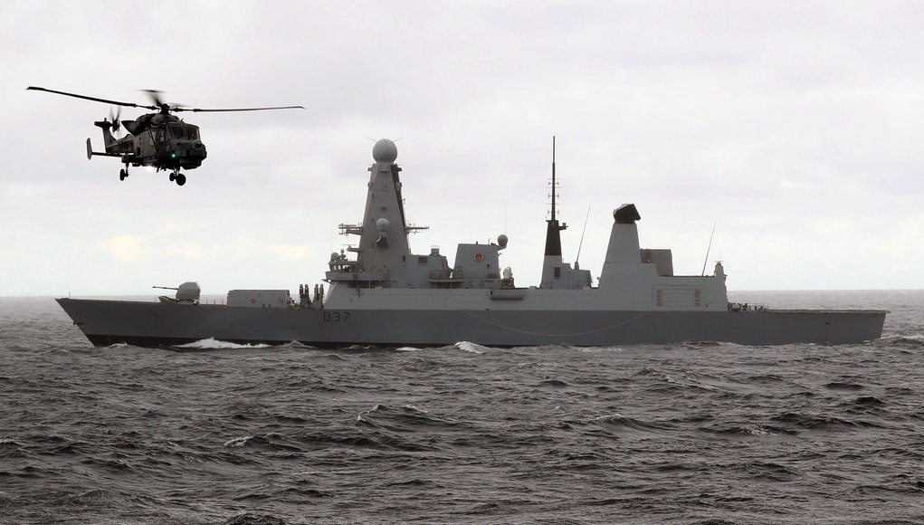 World War 3 alert; British Royal Navy warship HMS Duncan “Buzzed” by 17 Russian Combat Aircraft in the Black Sea near Crimea