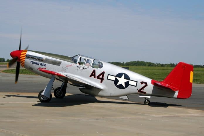 World War II P-51 Mustang fighter plane crashes; Accident in Texas during re-enactment show, two crewmen dead