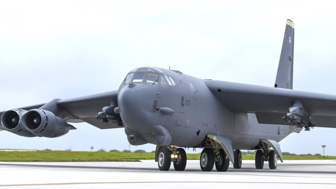 Amazing Facts About The Boeing B-52 Stratofortress - Crew Daily