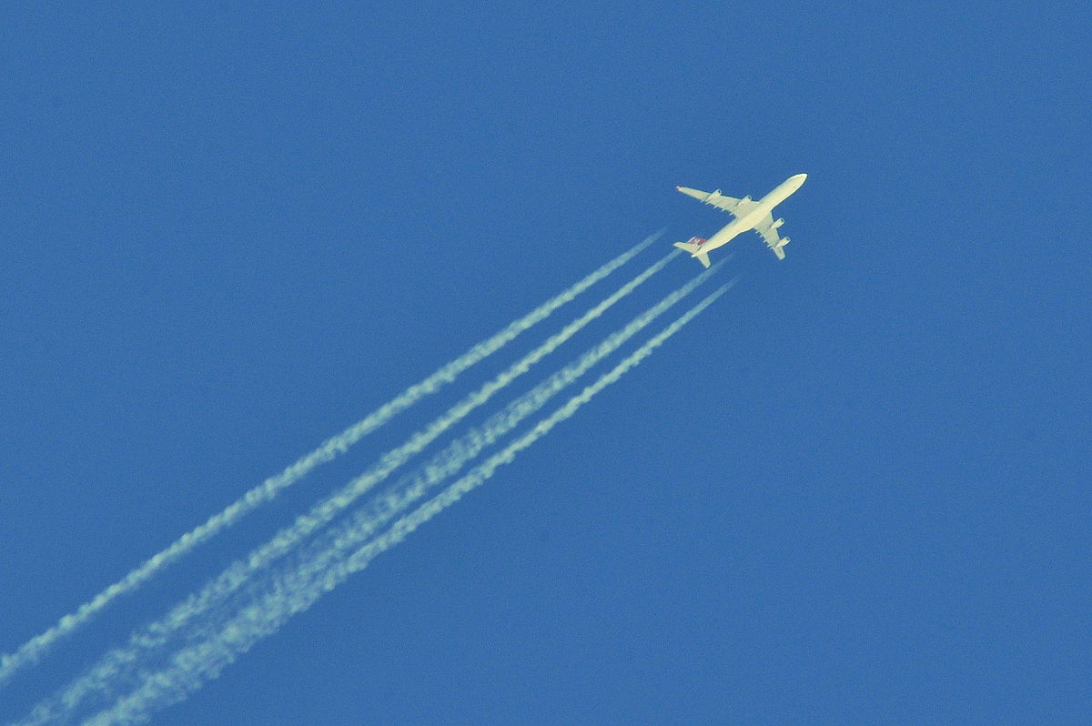 Contrails’ | Crewdaily