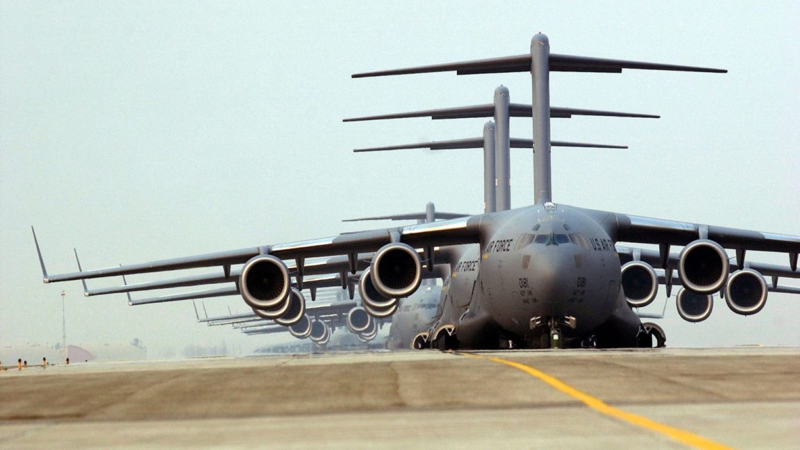 Top 10 Largest Military Transport Aircraft Crew Daily