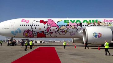 10 Most Incredibly Themed Airplanes