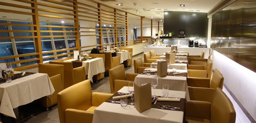  Lufthansa First Class Wining & Dining Lounge