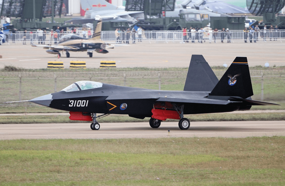 Shenyang FC-31 on runway