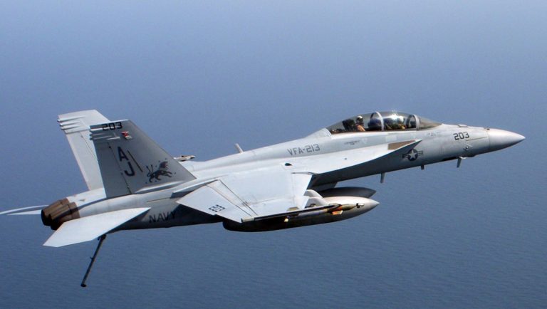 Amazing facts about the Boeing F/A-18E/F Super Hornet - Crew Daily