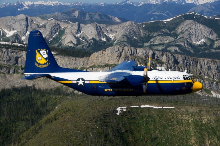 Amazing facts about the C-130 Hercules of The Blue Angels’ aka Fat ...