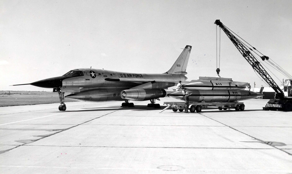 CONVAIR B-58 Hustler: Cold War-era Bomber Of USAF - Crew Daily