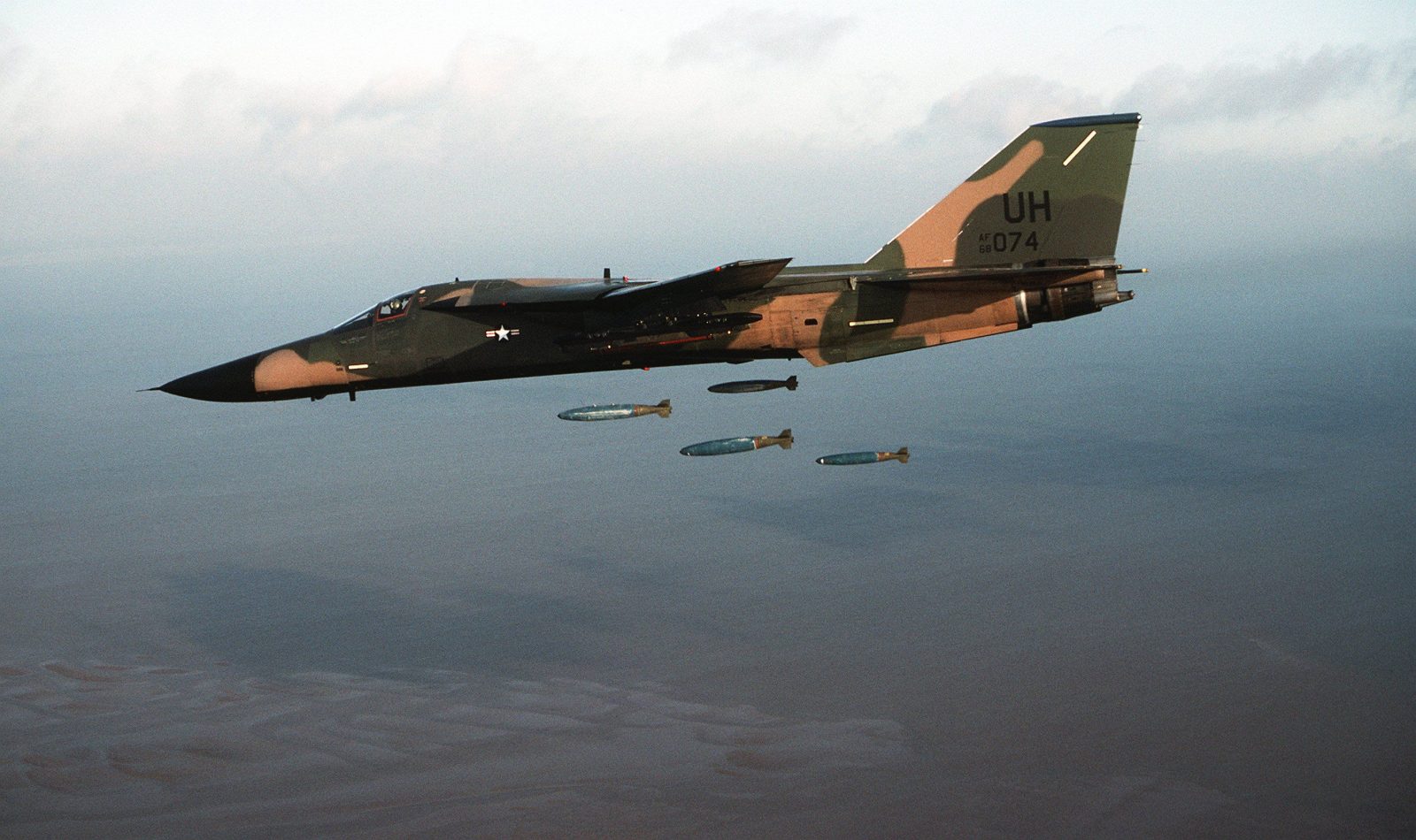 General Dynamics F-111 Aardvark: The Interdictor & Tactical Attack Fighter of USAF (United States Air Force)