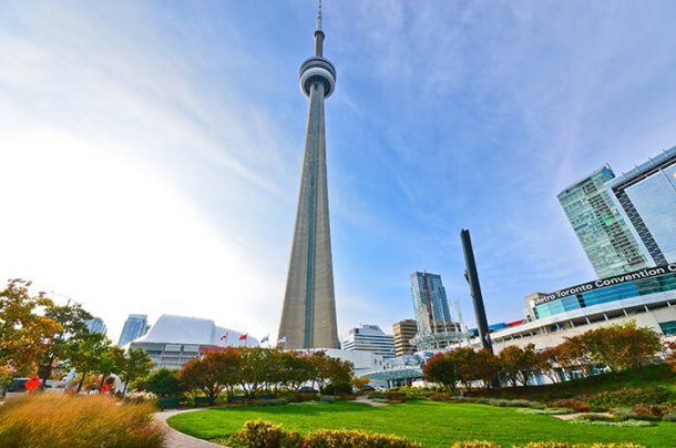 Best & Fun Things To Do In Toronto, Canada