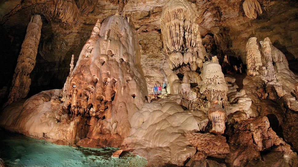 Best Texas Caves For Airline Crew