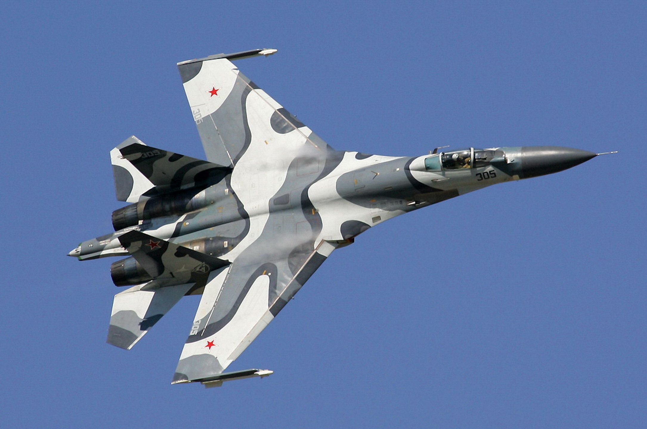 Sukhoi Su 27SKM at MAKS 2005 airshow 2 | Crewdaily