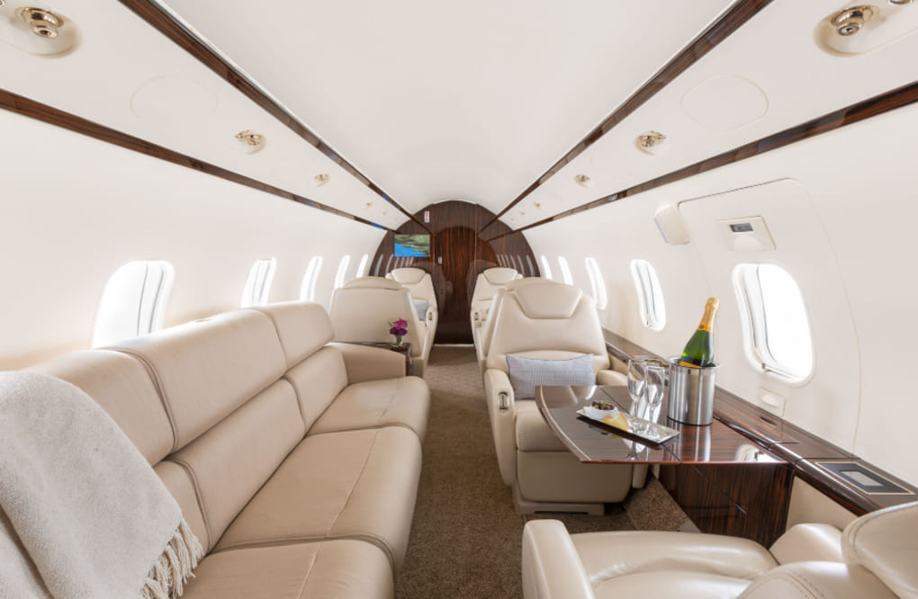 challenger 300 Cabin