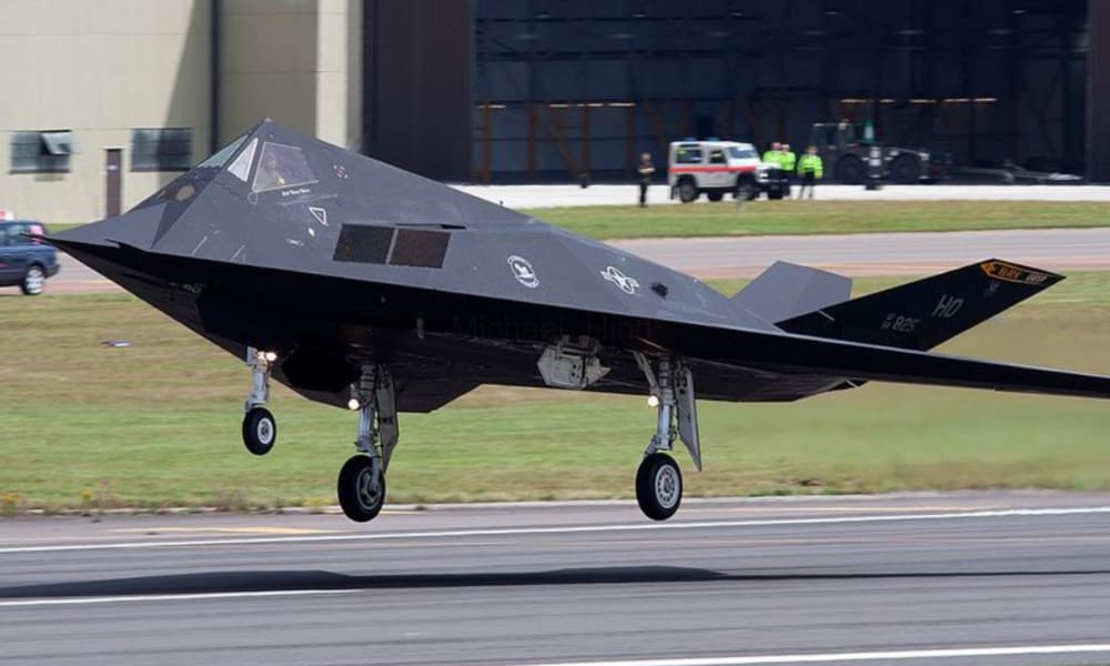 Jets That Evade Radar Detection: Complete Guide to Stealth Aircraft 1 stealth aircraft technology