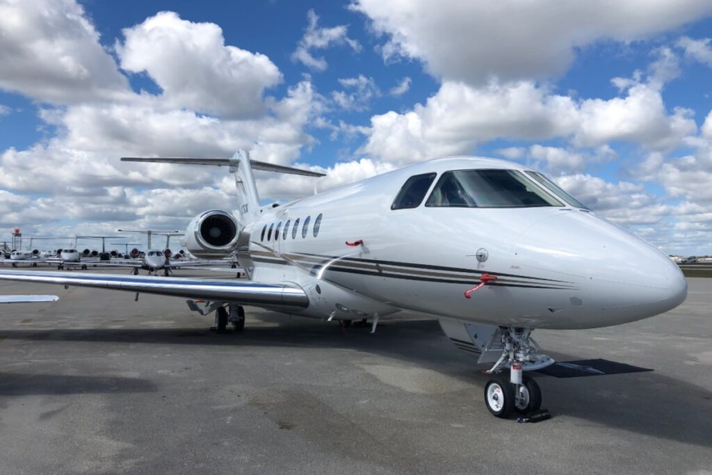 Hawker 4000 Jet: Complete Charter Guide, Specs & Performance 1 Hawker 4000 Horizon