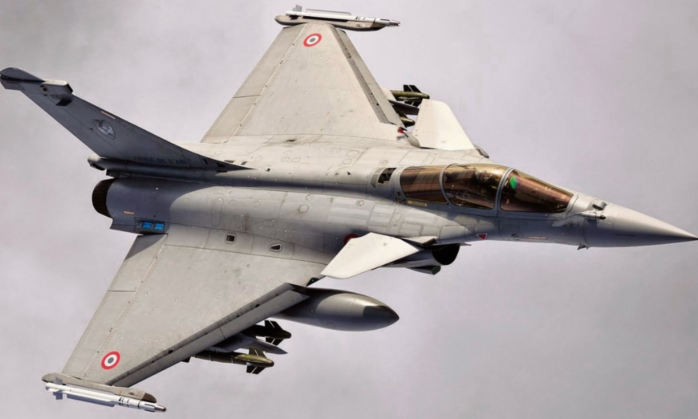 Su-35 vs Rafale: Speed, Weapons, Radar & Combat Comparison 2 Rafale