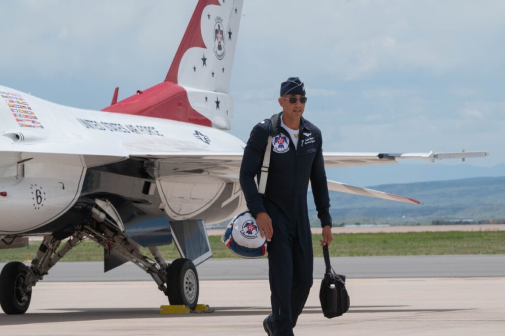 How Much Does a Thunderbird Pilot Make