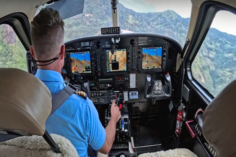 Why Pilots Prefer Manual Landing: The Truth Behind the Cockpit Choice Why Pilots Prefer Manual Landing