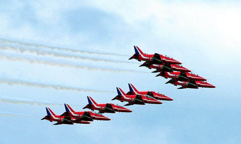 Farnborough Air Show 2026 — red arrows, united kingdom, farnborough air show, airplanes, jets, flying, aircraft, formation, military, blue arrow, red arrows, red arrows, red arrows, red arrows, red arrows