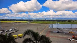 connecting flight checked luggage | Crewdaily