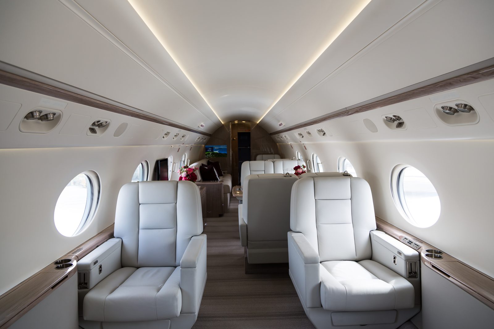 How Does Private Jet Charter Work? The Process Explained 5 The cabin of a Gulfstream G550 looking forward