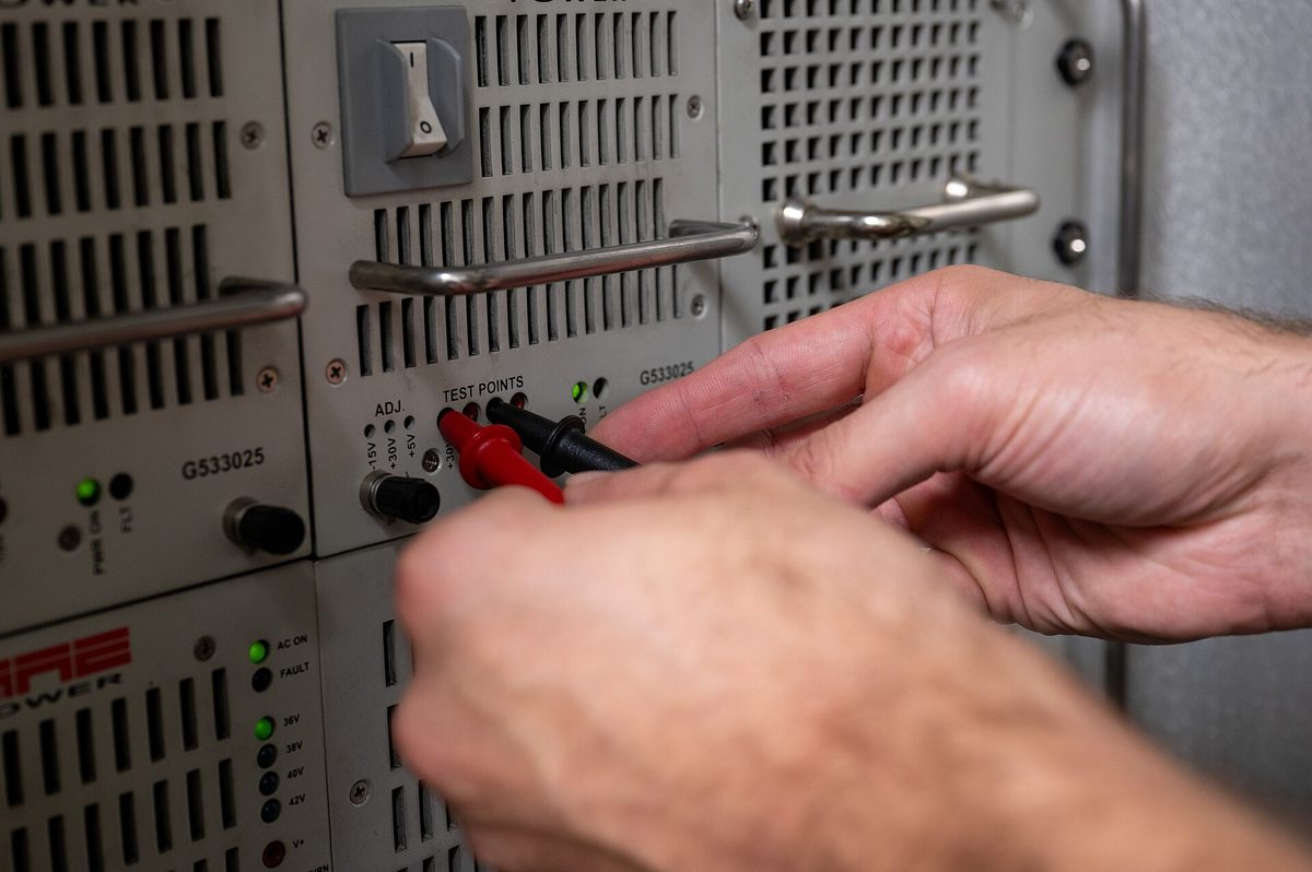 What Pilots Are Actually Saying: Every Phrase You Hear, Decoded 7 Airport surveillance radar equipment used by approach controllers