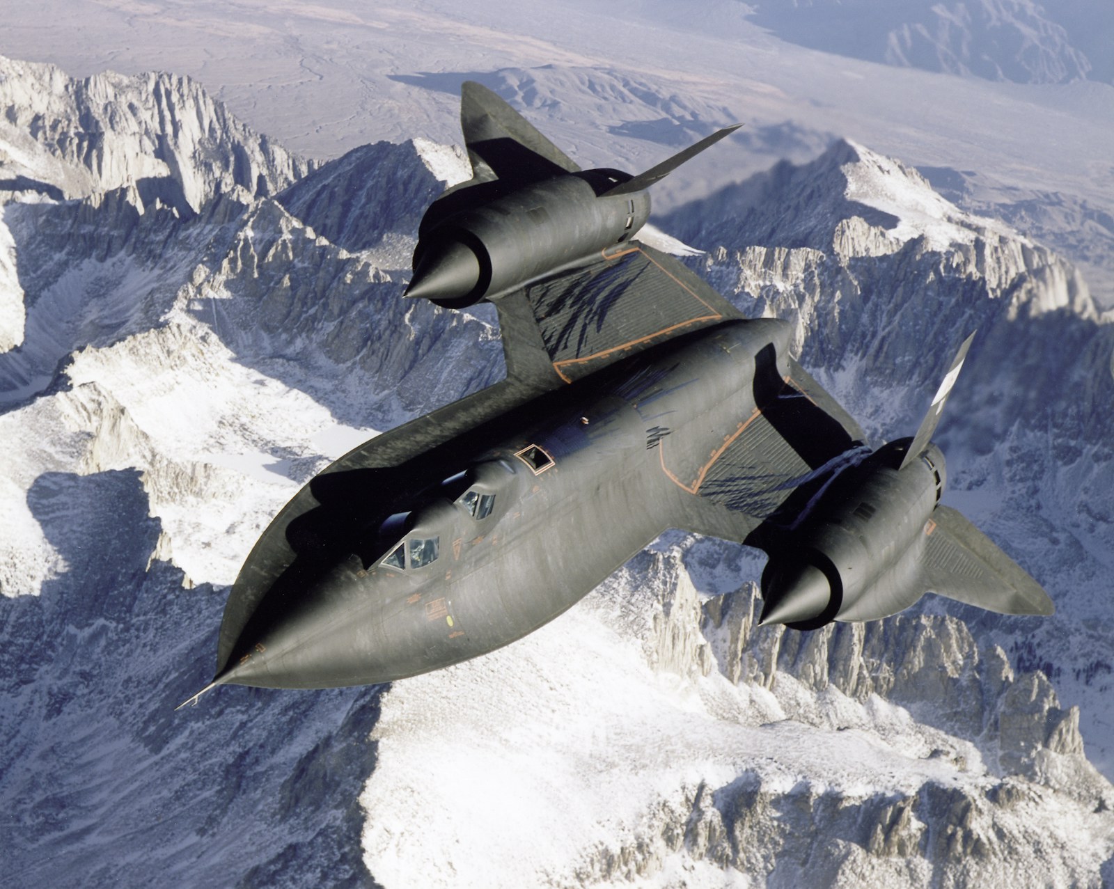 How Stealth Actually Works, and What Fifth Generation Really Means 4 An SR-71 Blackbird in flight, an early attempt at reducing radar return through shape